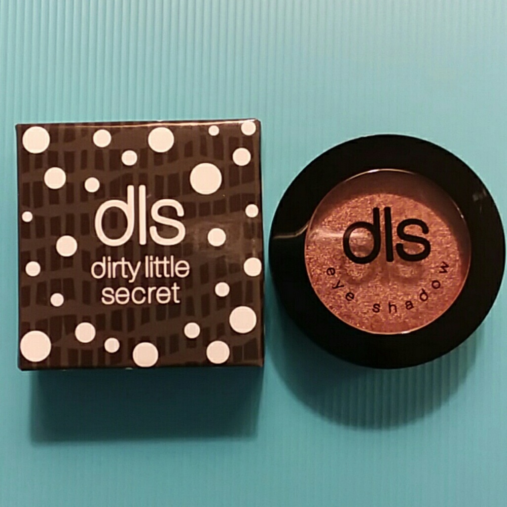 dirty little secret eyeshadow - bikini